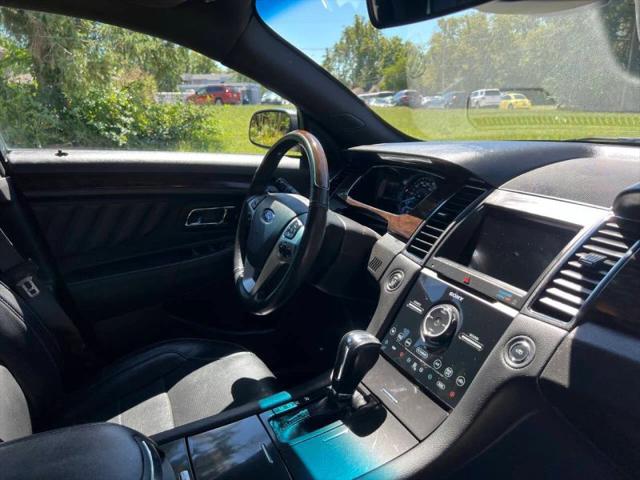 2018 Ford Taurus Limited