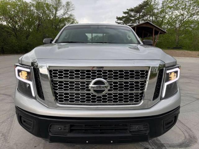 2017 Nissan Titan XD S Gas