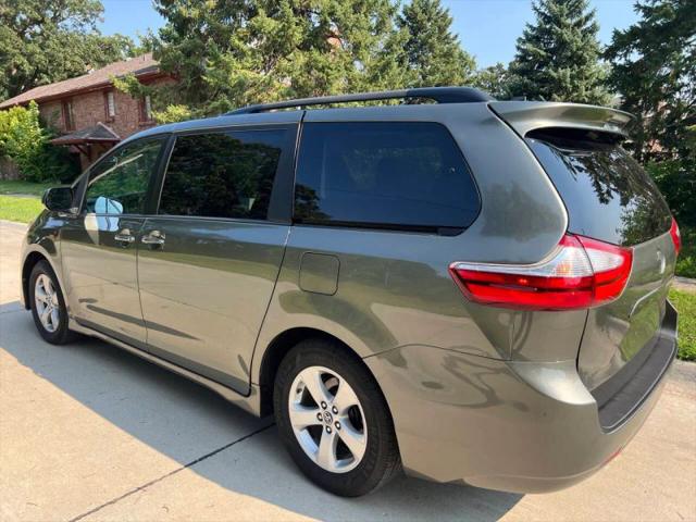 2019 Toyota Sienna LE 8 Passenger