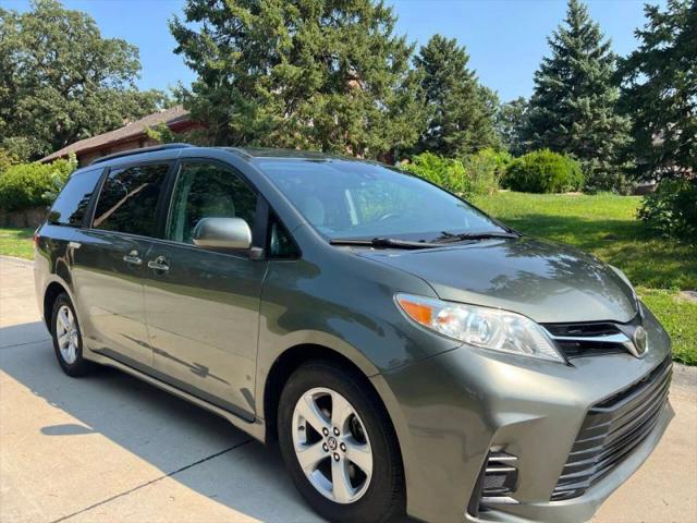 2019 Toyota Sienna LE 8 Passenger