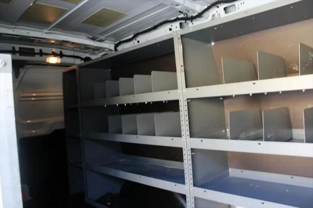 2016 Ford Transit w/60/40 Side Door w/RWB