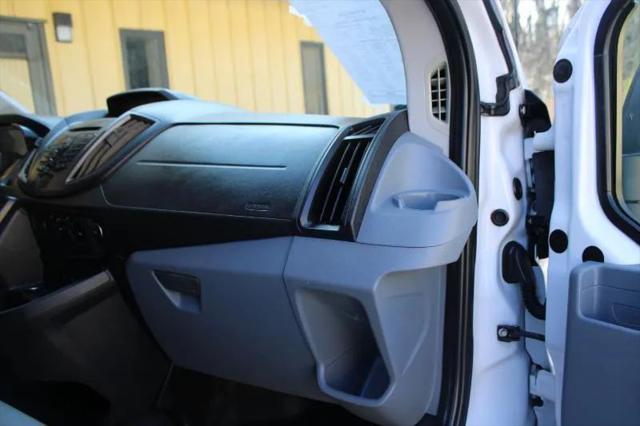2016 Ford Transit w/60/40 Side Door w/RWB