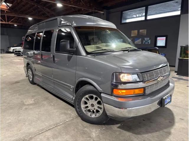 2004 Chevrolet Express Base