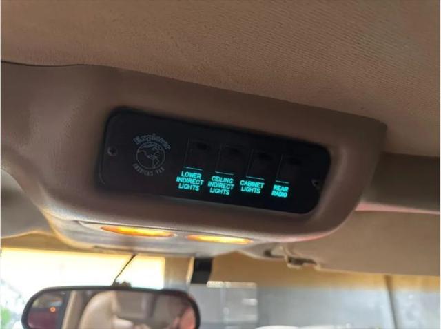 2004 Chevrolet Express Base