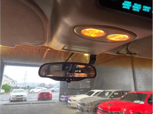 2004 Chevrolet Express Base