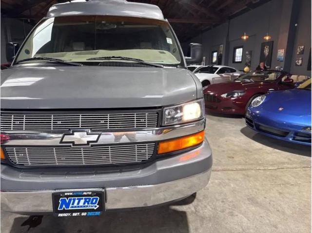 2004 Chevrolet Express Base