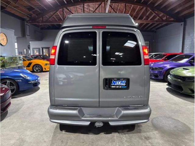 2004 Chevrolet Express Base