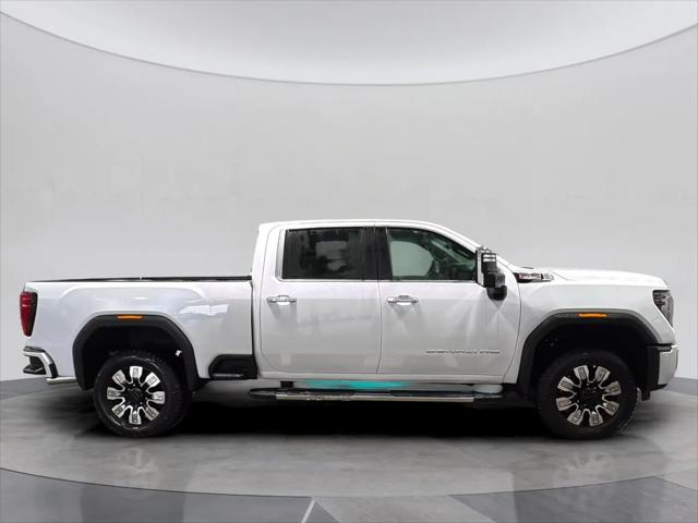 2026 GMC Sierra 2500HD Crew Cab, Standard Bed, Denali, 4WD