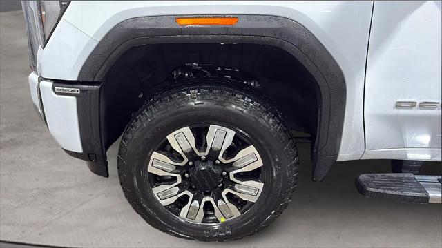 2026 GMC Sierra 2500HD Crew Cab, Standard Bed, Denali, 4WD
