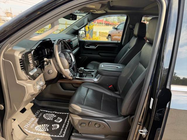 2022 GMC Sierra 1500 4WD Crew Cab Short Box SLT