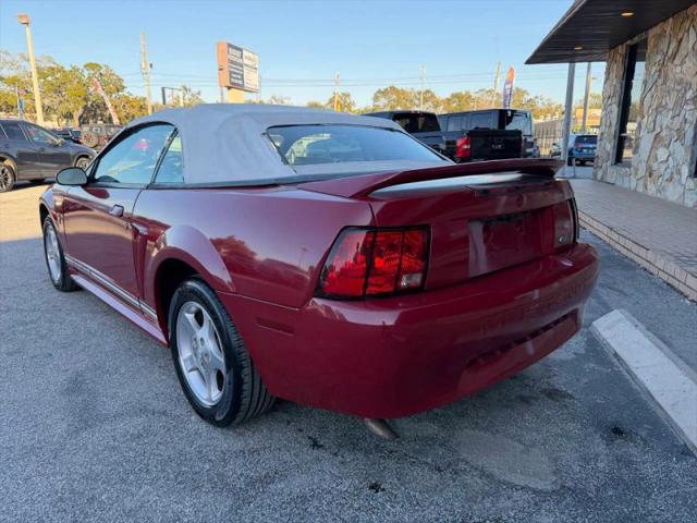 2000 Ford Mustang Base