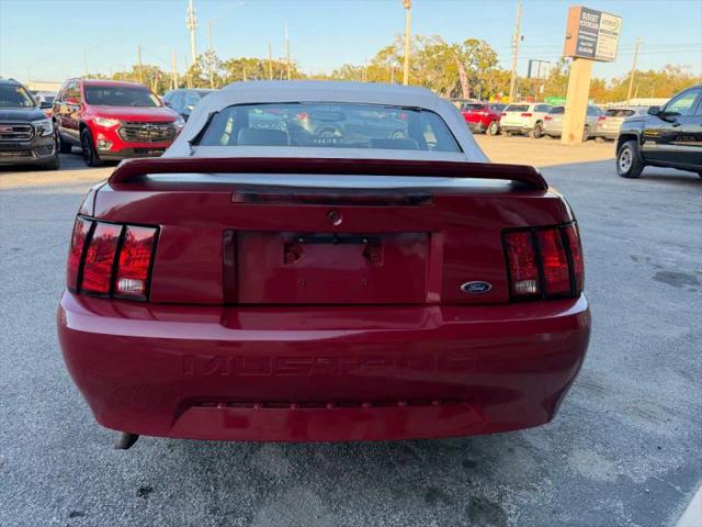 2000 Ford Mustang Base