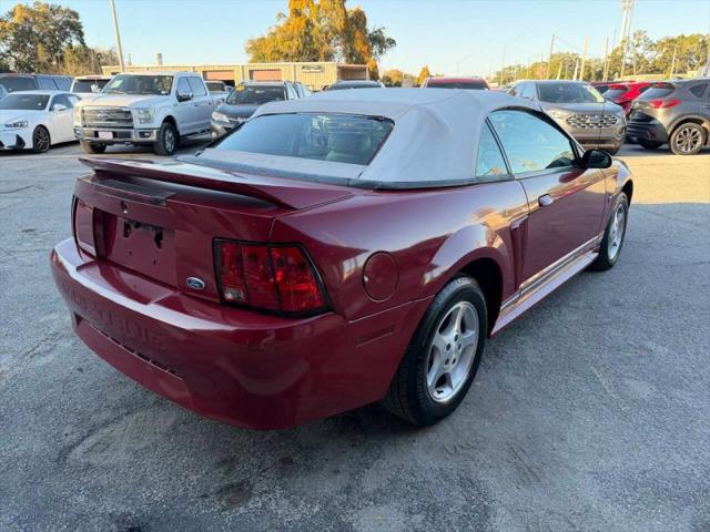 2000 Ford Mustang Base
