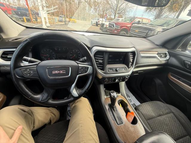 2017 GMC Acadia SLE-1