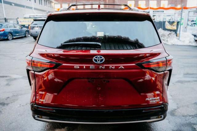 2022 Toyota Sienna Platinum