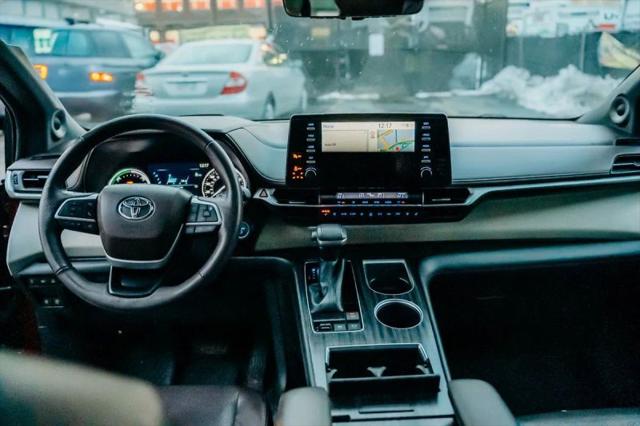 2022 Toyota Sienna Platinum