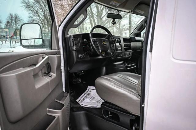 2021 Chevrolet Express Cargo Van RWD 2500 Extended Wheelbase WT
