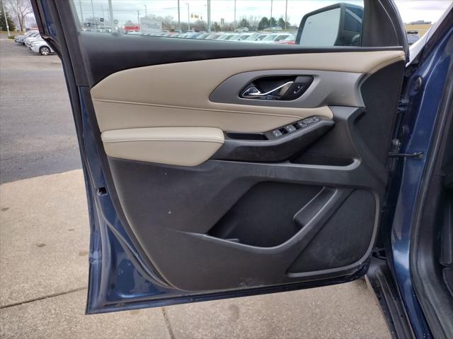 2023 Chevrolet Traverse AWD LS