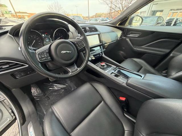 2019 Jaguar F-PACE 25t Premium