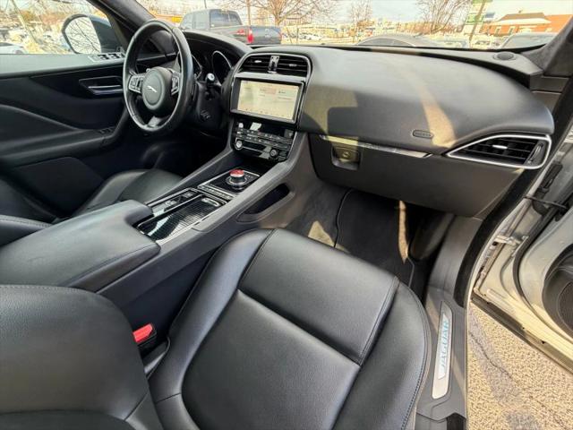 2019 Jaguar F-PACE 25t Premium