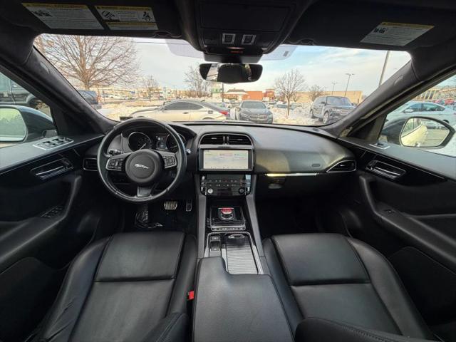 2019 Jaguar F-PACE 25t Premium