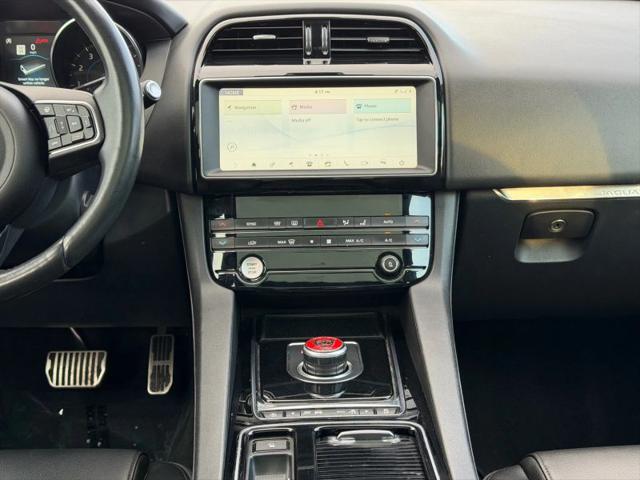 2019 Jaguar F-PACE 25t Premium