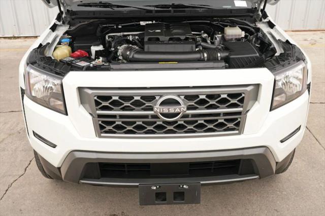2022 Nissan Frontier Crew Cab SV 4x2