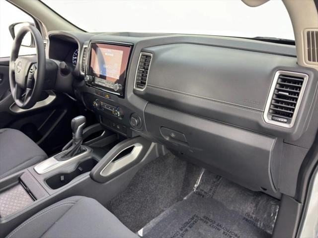 2022 Nissan Frontier Crew Cab SV 4x2