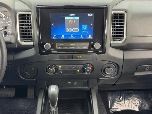 2022 Nissan Frontier Crew Cab SV 4x2