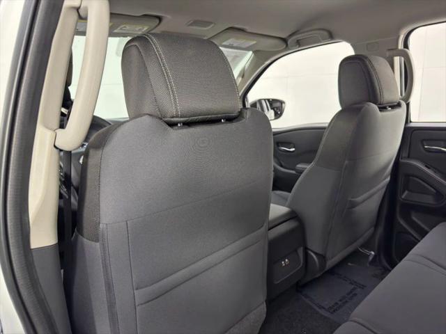 2022 Nissan Frontier Crew Cab SV 4x2