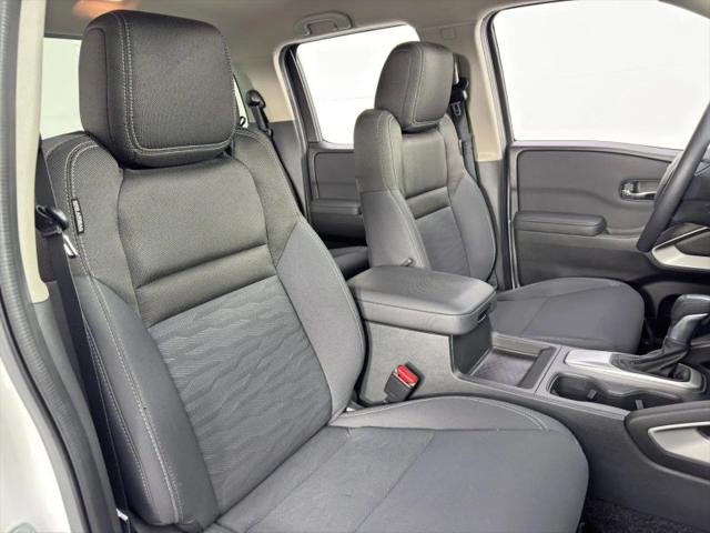 2022 Nissan Frontier Crew Cab SV 4x2