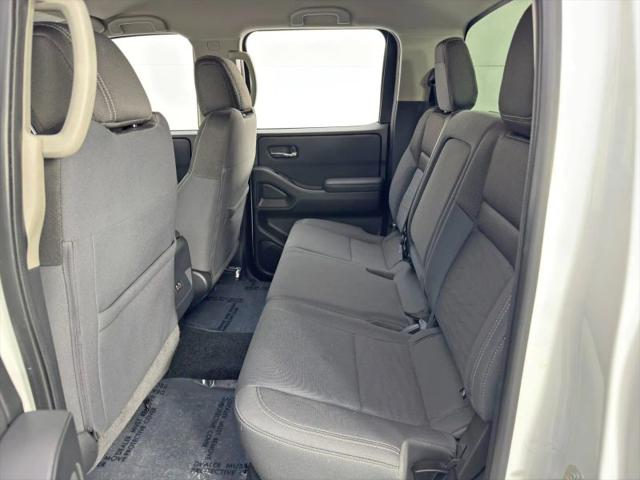 2022 Nissan Frontier Crew Cab SV 4x2