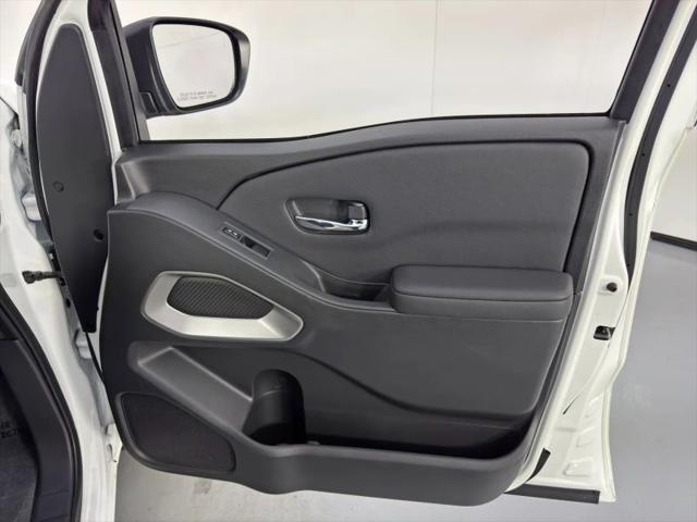 2022 Nissan Frontier Crew Cab SV 4x2