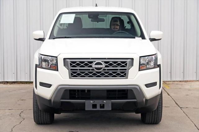 2022 Nissan Frontier Crew Cab SV 4x2