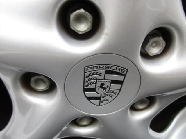1999 Porsche 911 Carrera