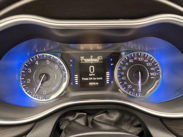 2016 Chrysler 200 Limited