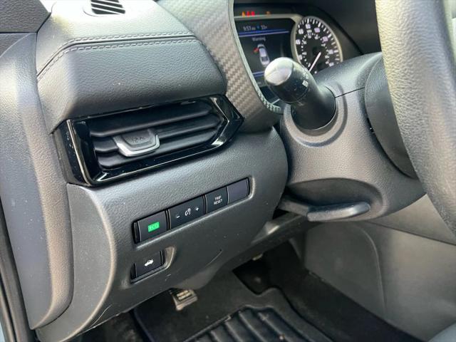 2024 Nissan Sentra SV Xtronic CVT