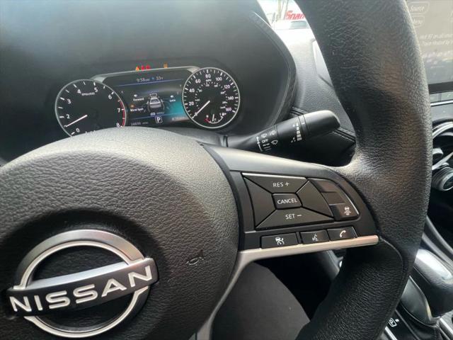 2024 Nissan Sentra SV Xtronic CVT