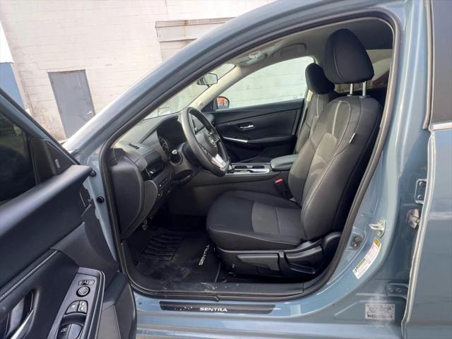 2024 Nissan Sentra SV Xtronic CVT