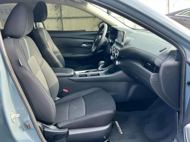 2024 Nissan Sentra SV Xtronic CVT