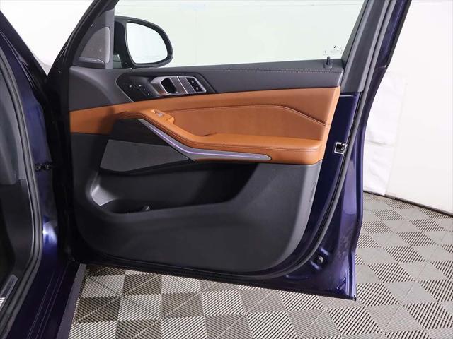 2024 BMW X7 M60i