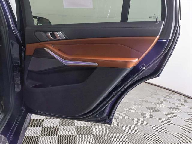 2024 BMW X7 M60i
