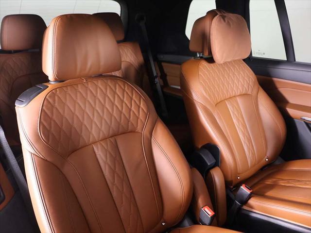 2024 BMW X7 M60i