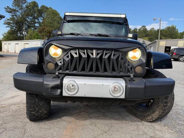 2012 Jeep Wrangler Unlimited Unlimited Sahara