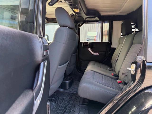 2012 Jeep Wrangler Unlimited Unlimited Sahara