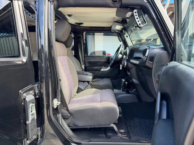 2012 Jeep Wrangler Unlimited Unlimited Sahara