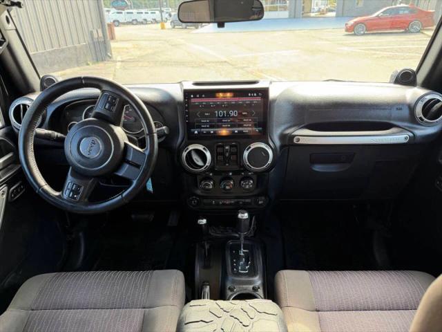 2012 Jeep Wrangler Unlimited Unlimited Sahara