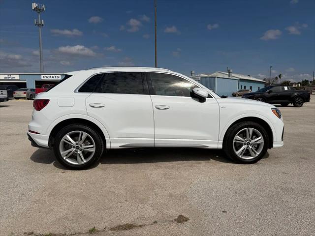 2022 Audi Q3 Premium 45 TFSI S line quattro Tiptronic