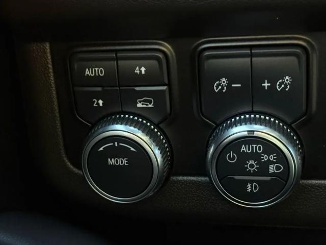 2022 GMC Yukon XL 4WD SLT