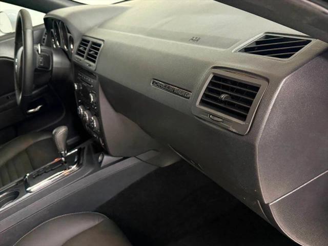 2012 Dodge Challenger SXT